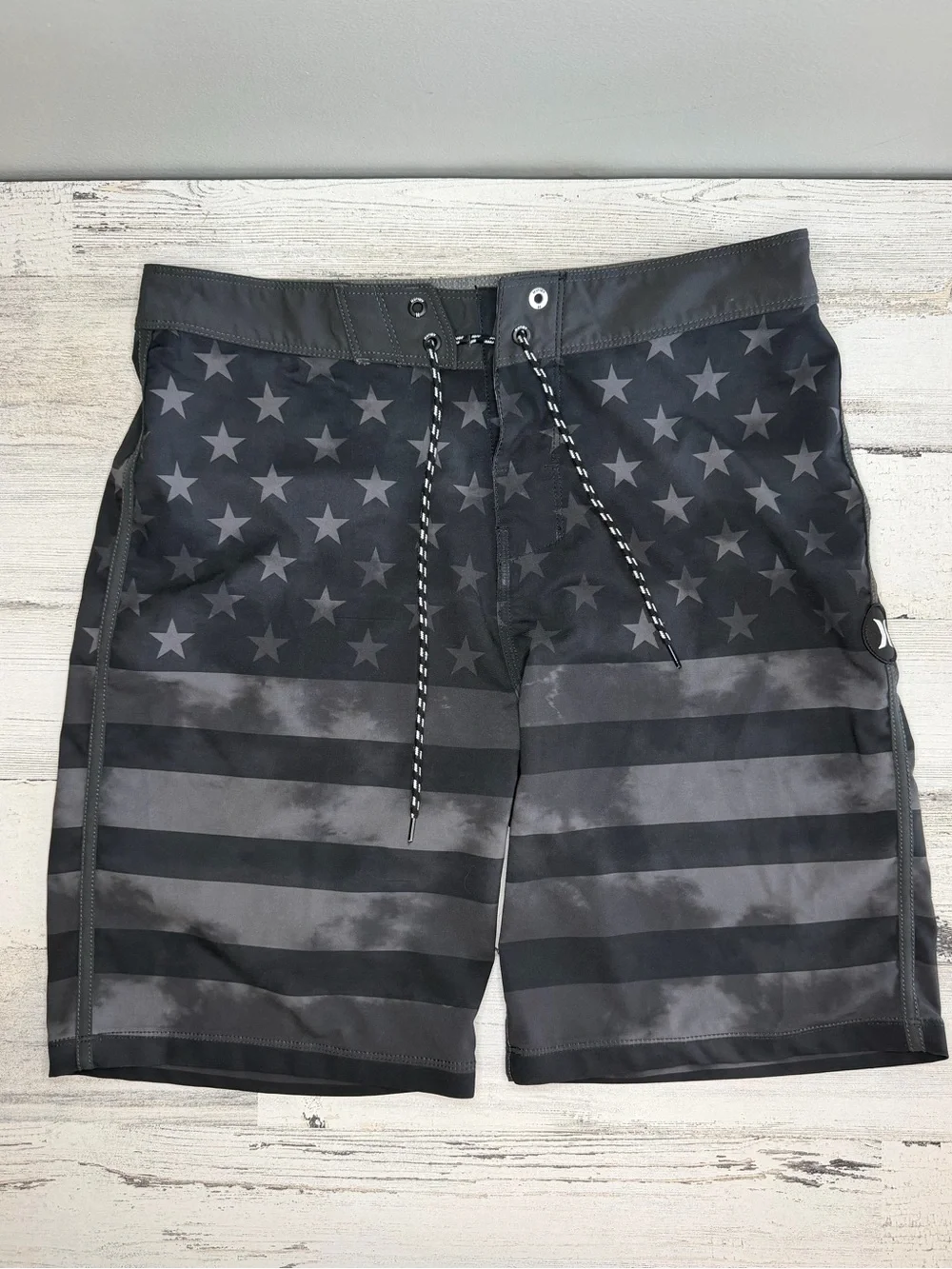 Hurley Phantom Boardshorts Size 30 Black American Flag